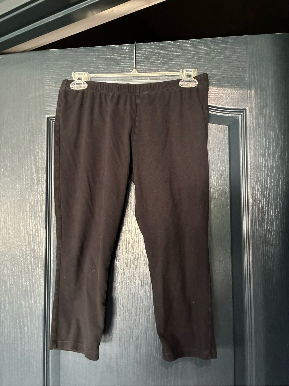 Women’s Black Stretch Pull-On Leggings Capri Style